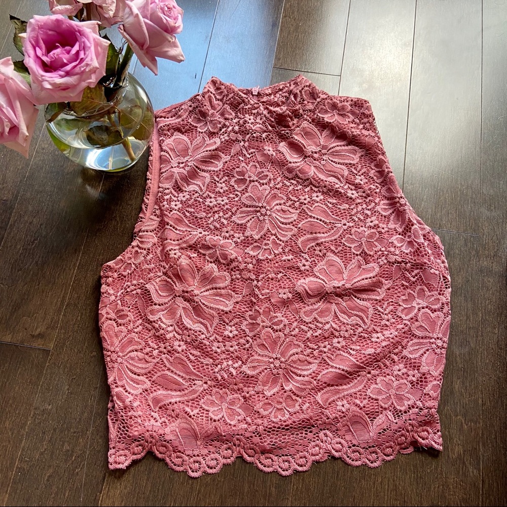NWOT Forever 21 Blush Lace Crop Top